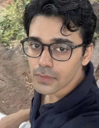 Portrait of Manish Kumar